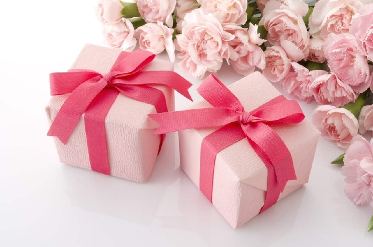 6 أفكار هدايا بسيطة وغير مكلفة تناسب العرسان