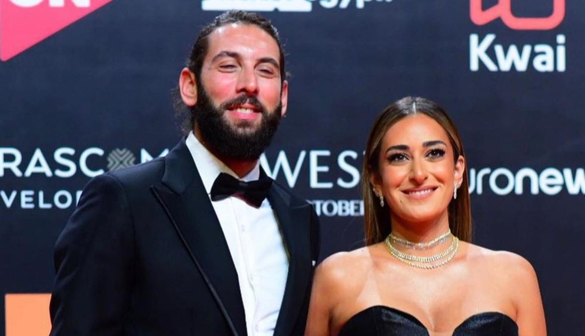 أمينة خليل تظهر في الجونة رفقة تامر هاشم… فهل ارتبطا؟