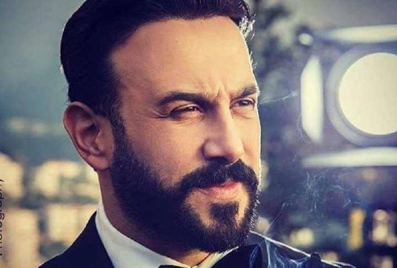 بالفيديو: لحظة لقاء قصي حولي بابنه فارس في المطار!