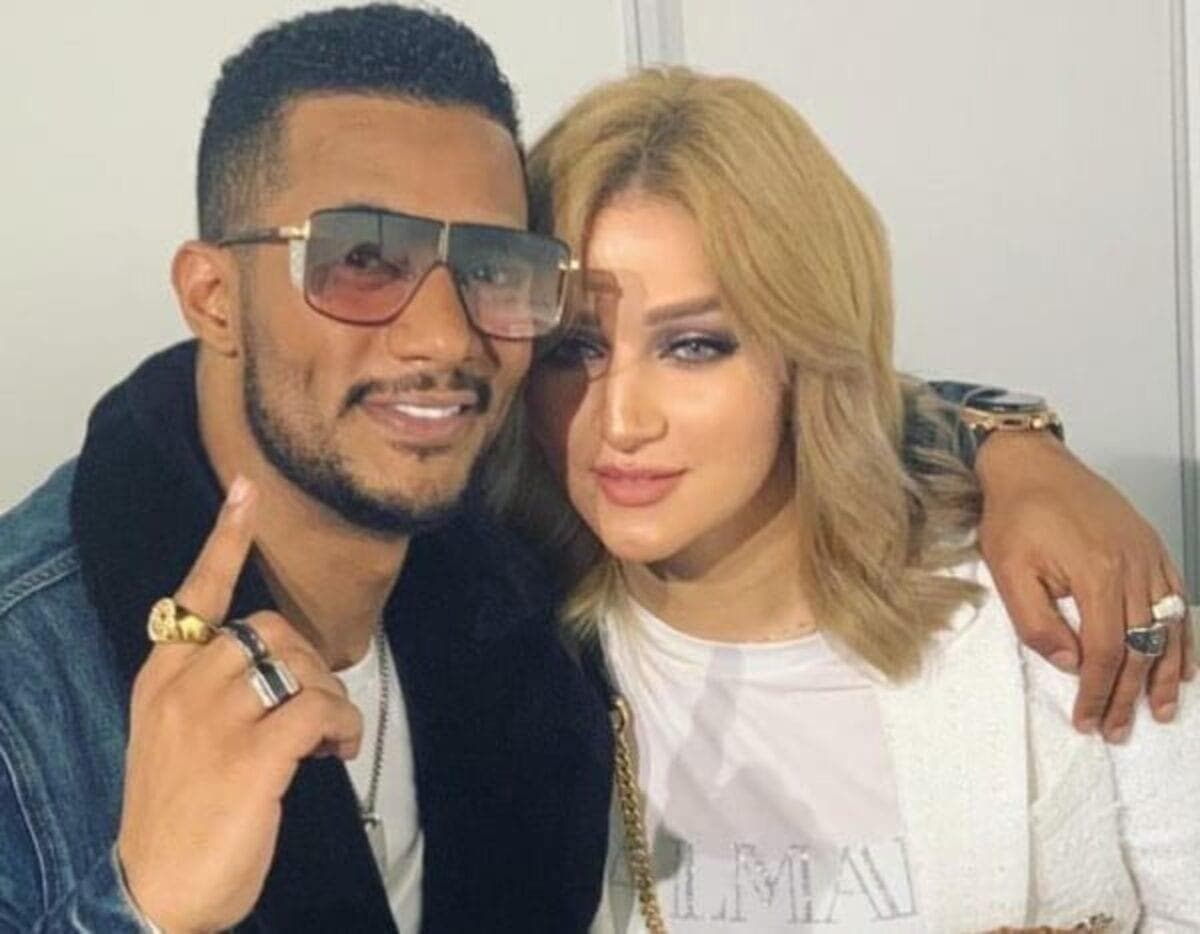 محمد رمضان يحتفل بذكرى زواجه وينشر صورة لزوجته مع غلق خاصية التعليق!