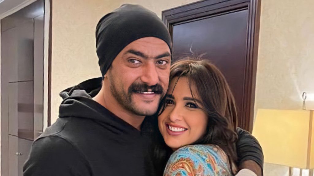 ياسمين عبد العزيز تحتفل بعيد ميلاد زوجها وشقيقها يتعرض للانتقاد من الجمهور!