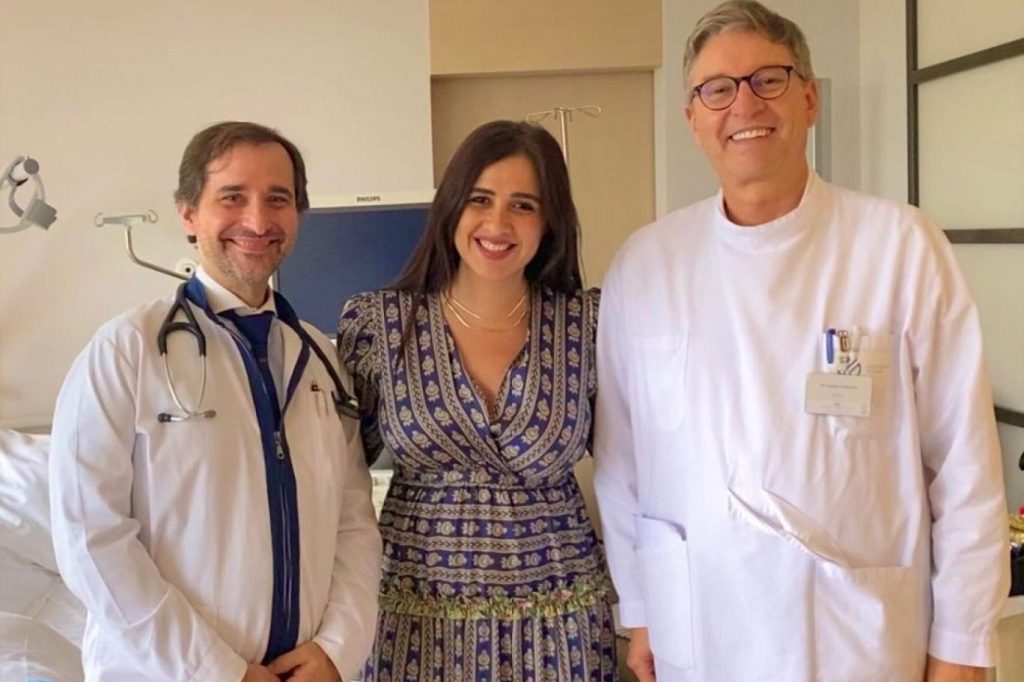 بالصورة: ياسمين عبد العزيز تطل بملابس رياضية جذابة