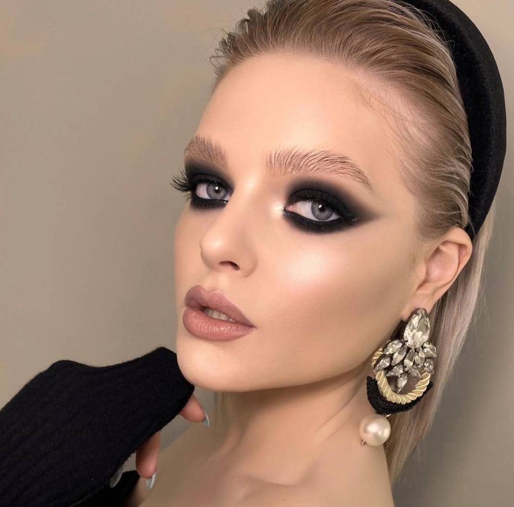 3 أفكار مكياج للعروس لطلة متميزة في بداية السنة الجديدة