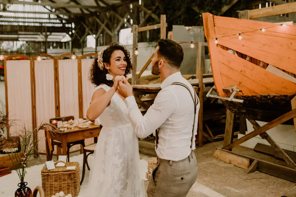 أفضل تسريحات الشعر لعروس 2022 .. بسيطة وجميلة