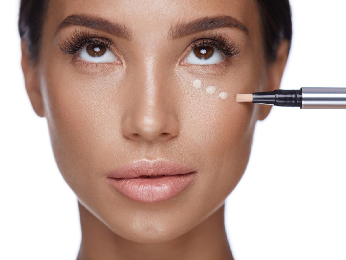 تعلمي معنا كيفية تطبيق الكونسيلر واكتشفي أفضل المنتجات التي عليك الوثوق بها