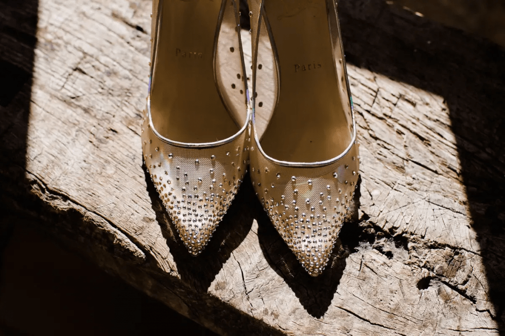 أحذية كريستيان لوبوتان للعروس.. دللي نفسك بأفضل التصاميم
