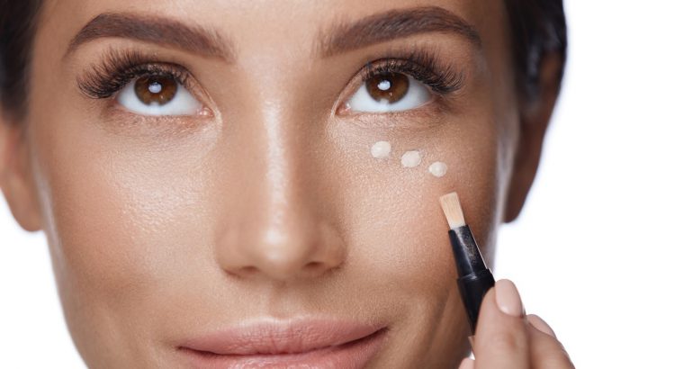 5 استخدامات غير مسبوقة للكنسيلر ستجعلك تعشقينه!