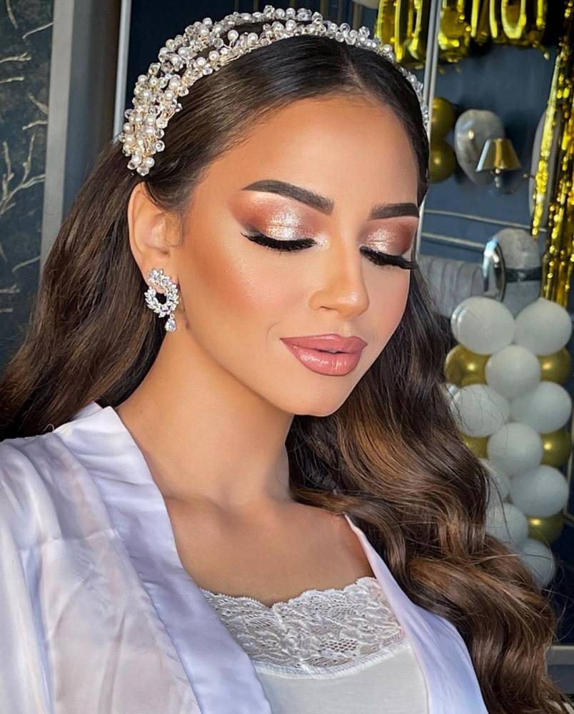 مكياج عيون بني