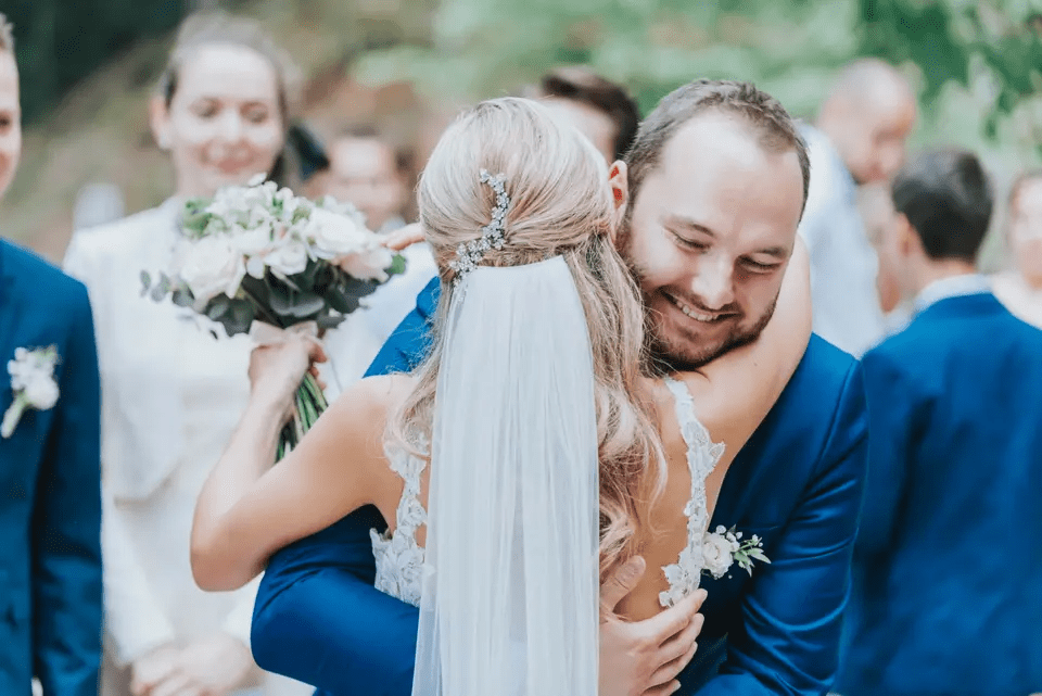 اكسسوارات شعر لعروس صيف وخريف 2022