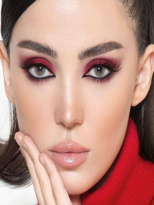 أفكار مكياج باللون العنابي