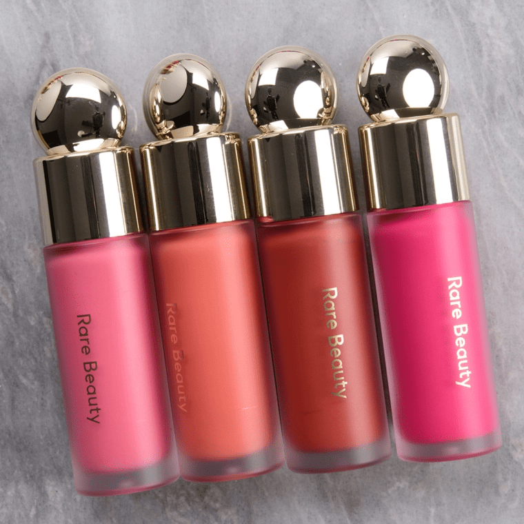 البلاش السائل من  Selena Gomez 