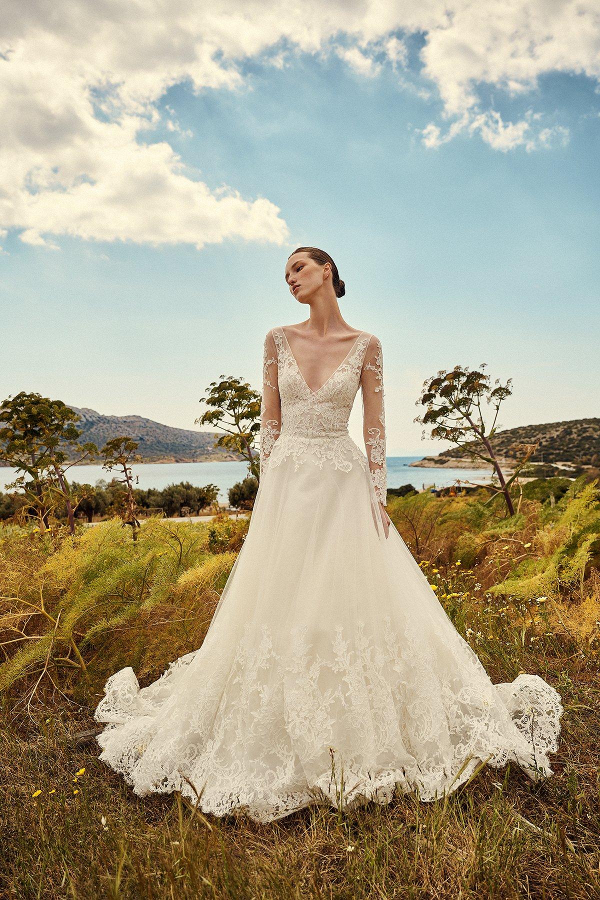 فساتين زفاف Costarellos 