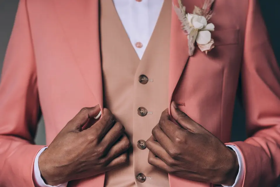 بدلات زفاف العريس