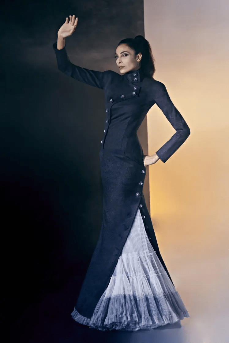 فساتين سهرة براقة