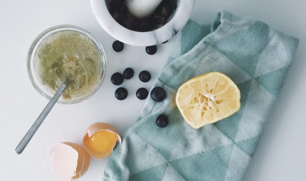 أفضل الأقنعة الطبيعية التي ستمنحك شعر كثيف وغير متقصف