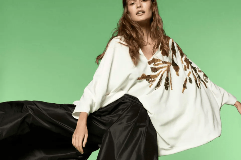 كيفية تنسيق بنطالون بالازو بطرق مختلفة حسب شكل جسمك