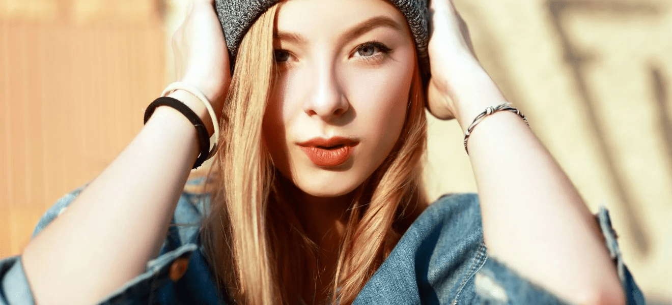 استعيدي جمالك بدون مكياج أو عمليات تجميل