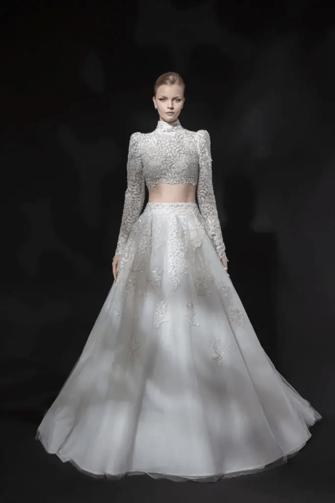 أبرز صيحات فساتين الزفاف