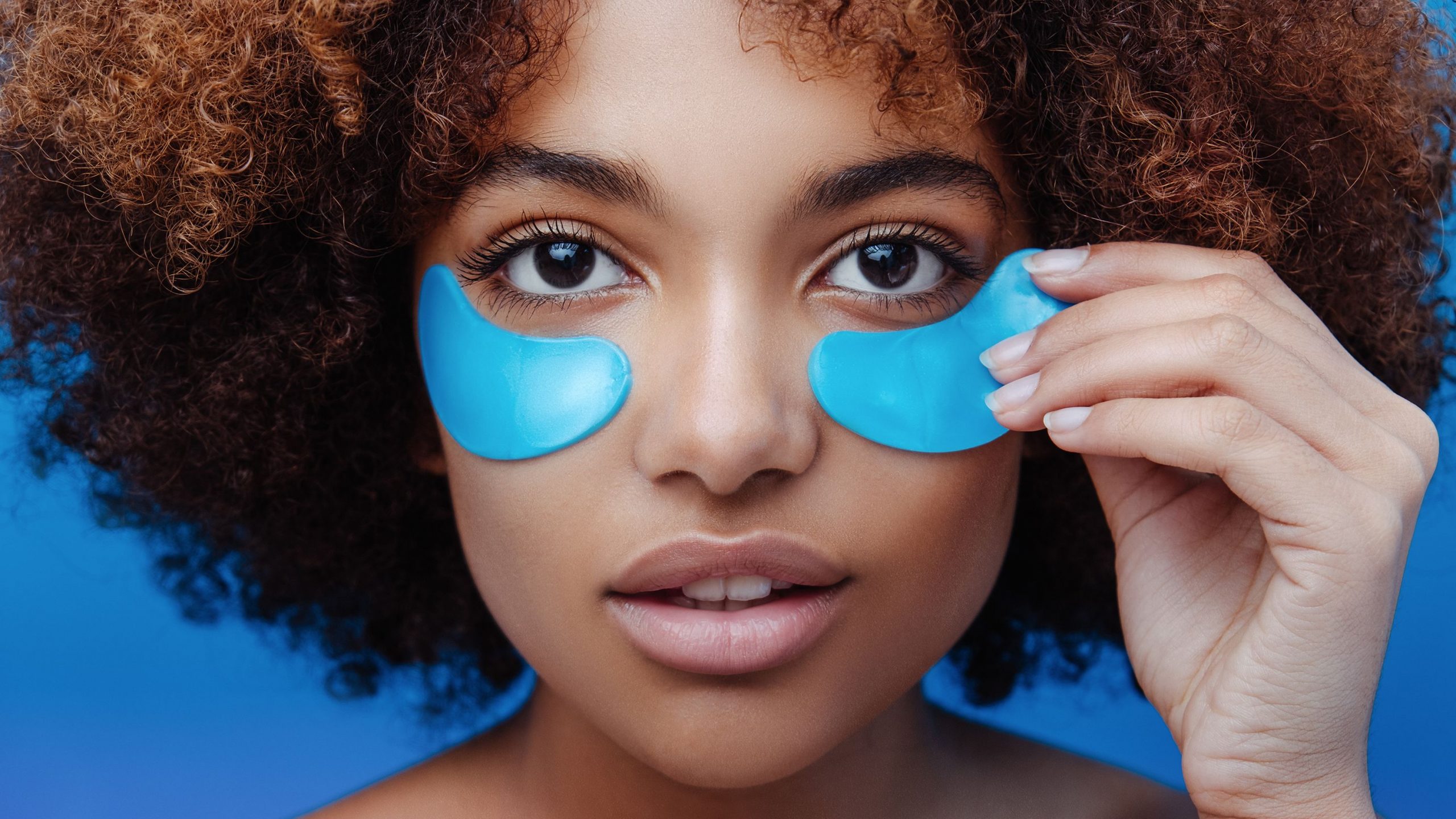 علاج الهالات السوداء قبل حفل الزفاف بـ 3 وصفات طبيعية سهلة