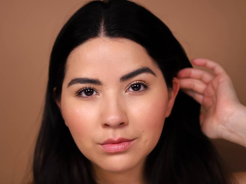 روتين للعناية بالبشرة بعد تطبيق المكياج الدائم