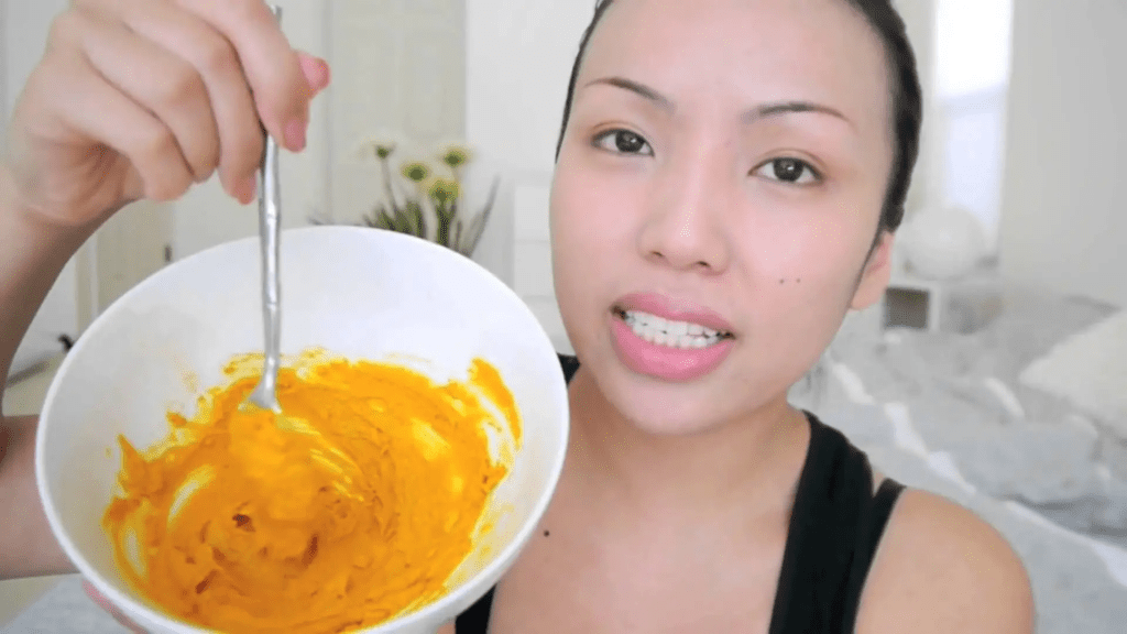 أقنعة الكركم لتفتيح البشرة قبل حفل الزفاف بأسبوع واحد فقط