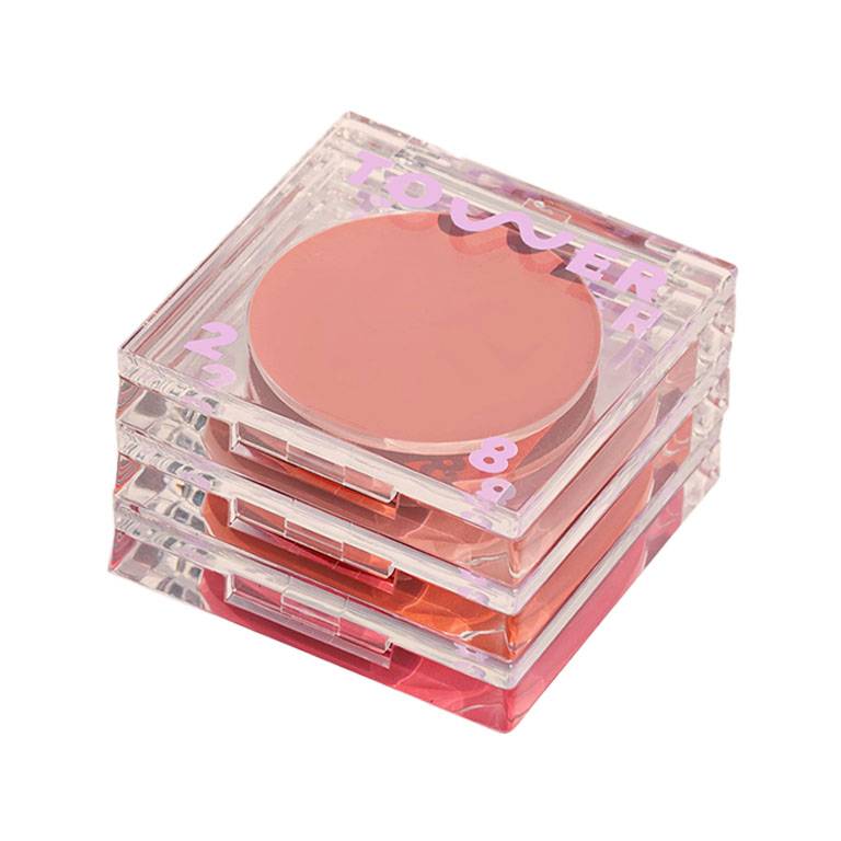 4 خطوات فقط لتطبيق مكياج جميل