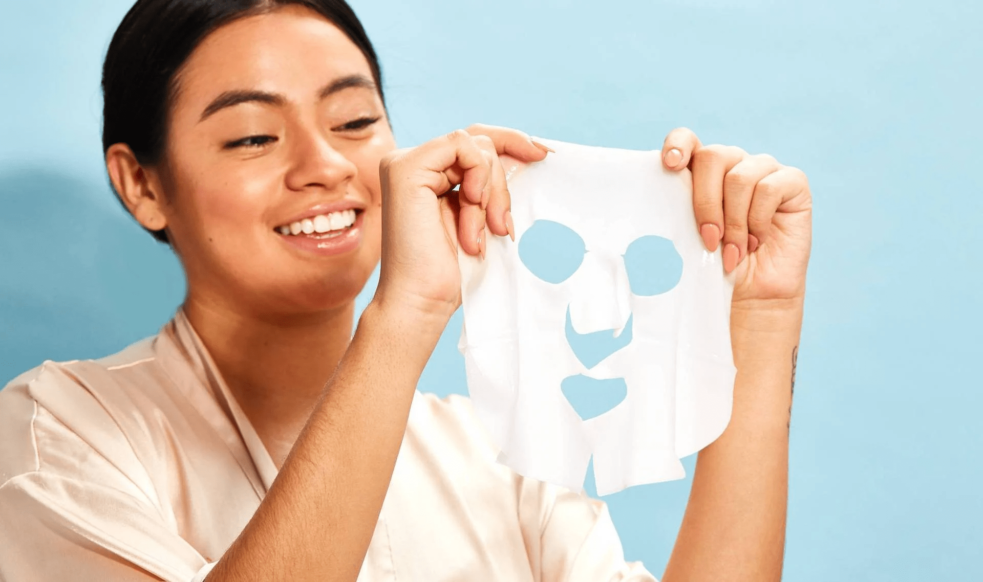 بشرة متوهجة طوال اليوم بهذه الأقنعة الطبيعية