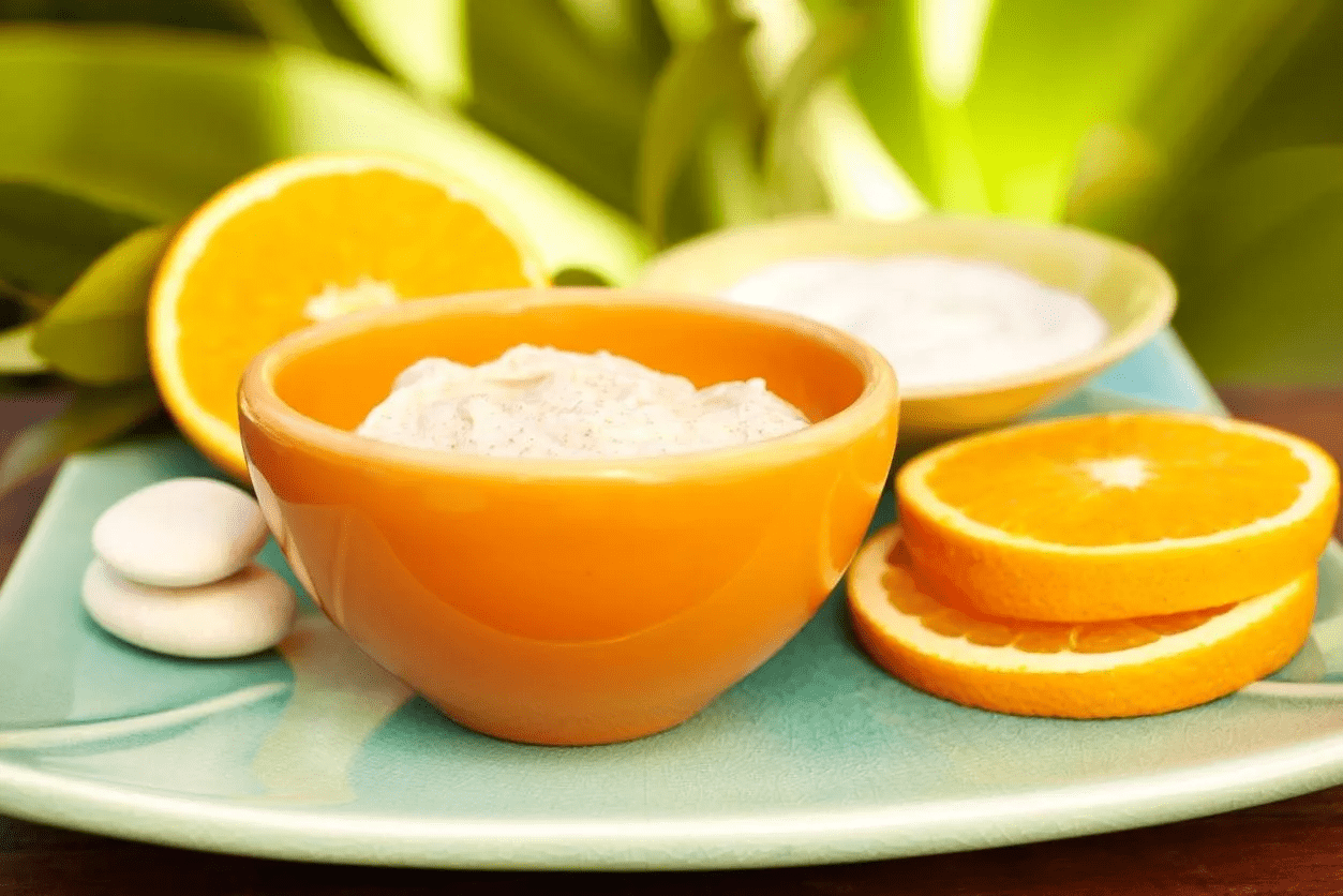 أقنعة البرتقال المنزلية لبشرة مشرقة وصحية