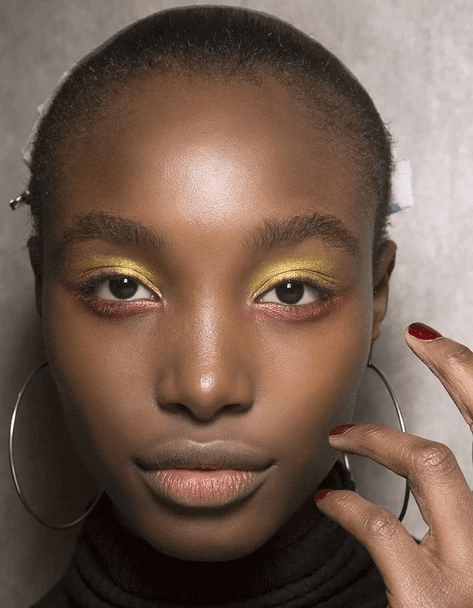 أفكار مكياج لحفلة نهاية السنة