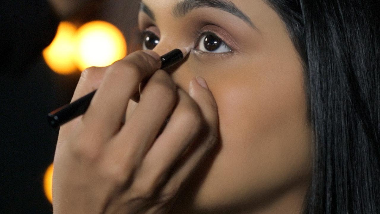 3 خطوات لرسم زاوية العين 