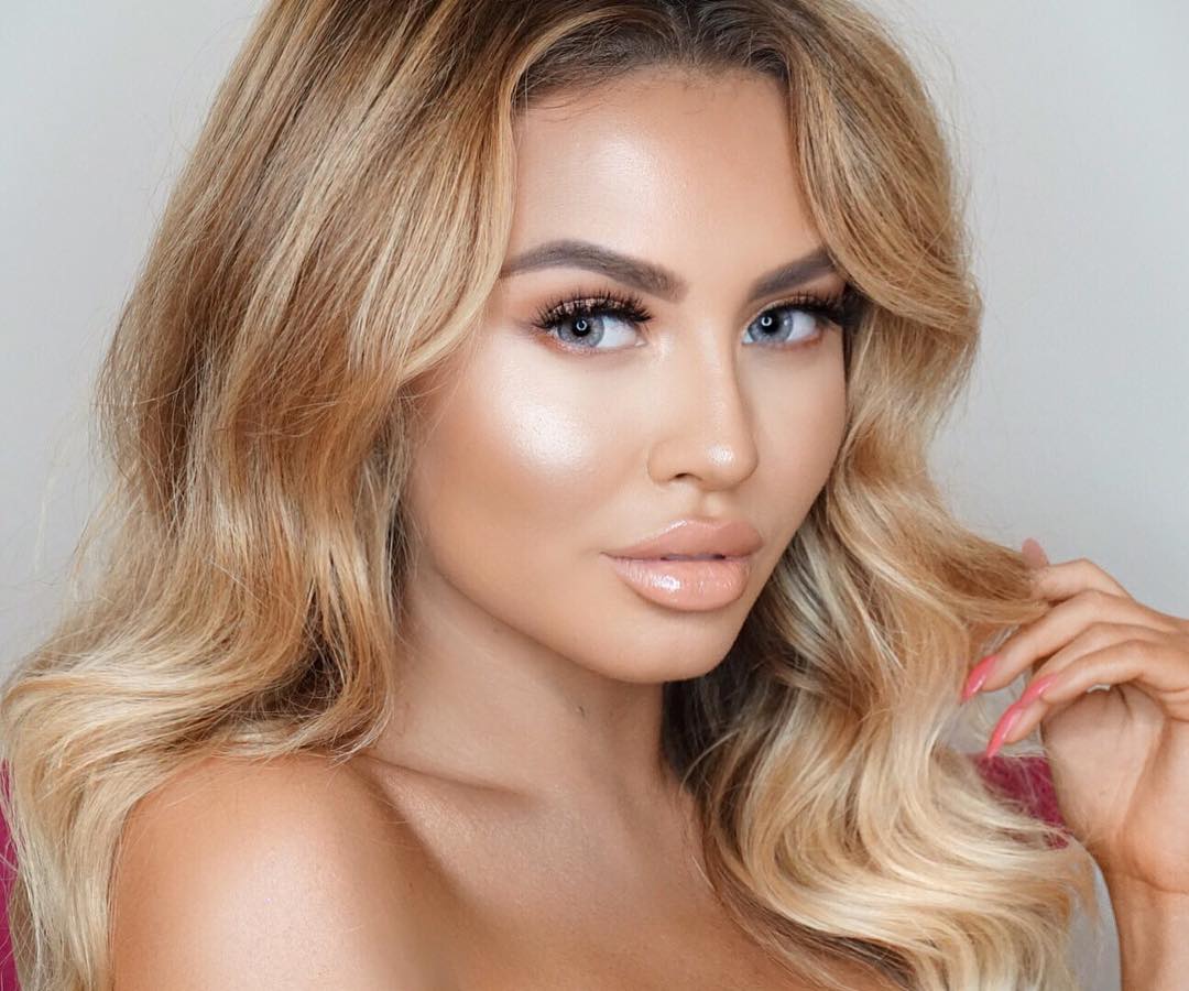 4 حيل مكياج لإخفاء علامات التعب من الوجه