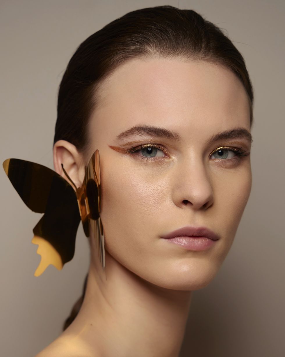 طبقي مكياج الزفاف بنفسك 