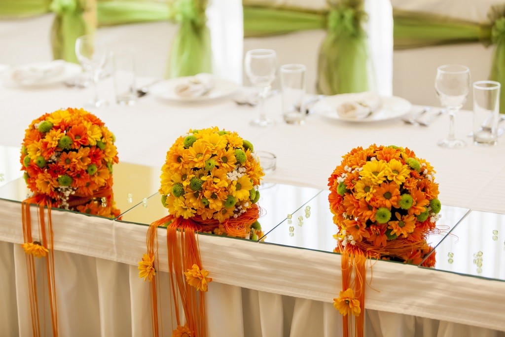 نصائح لتوظيف اللون البرتقالي ضمن ديكورات حفلات الزفاف