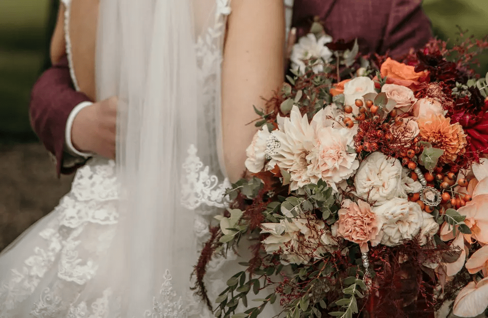 موديلات ساحرة من باقات الزفاف الريفية