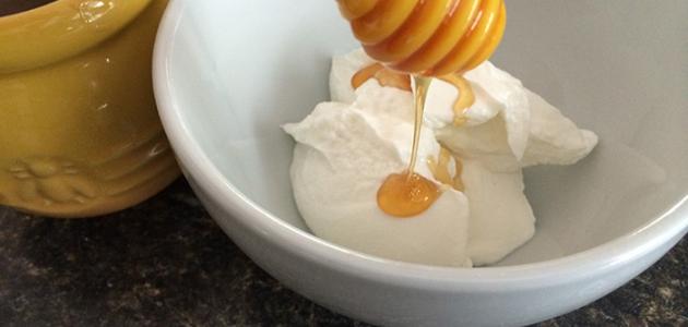 تعملي توريد الشفاه 