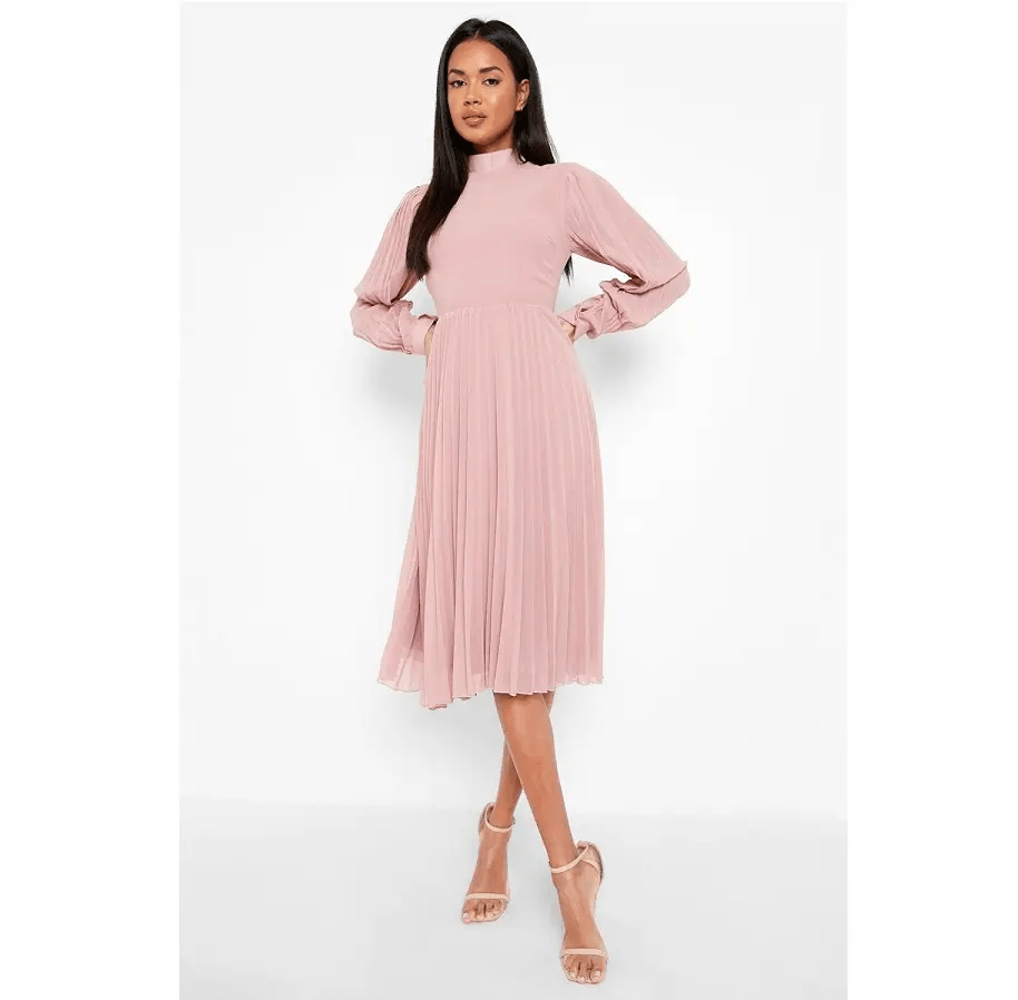 تصاميم فساتين سهرة ساحرة بالصور..