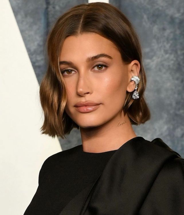 طبقي مكياج بني نيود 