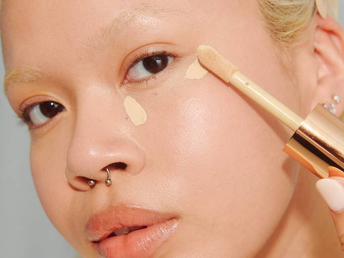 إخفاء كل أنواع البثور باستخدام الكونسيلر