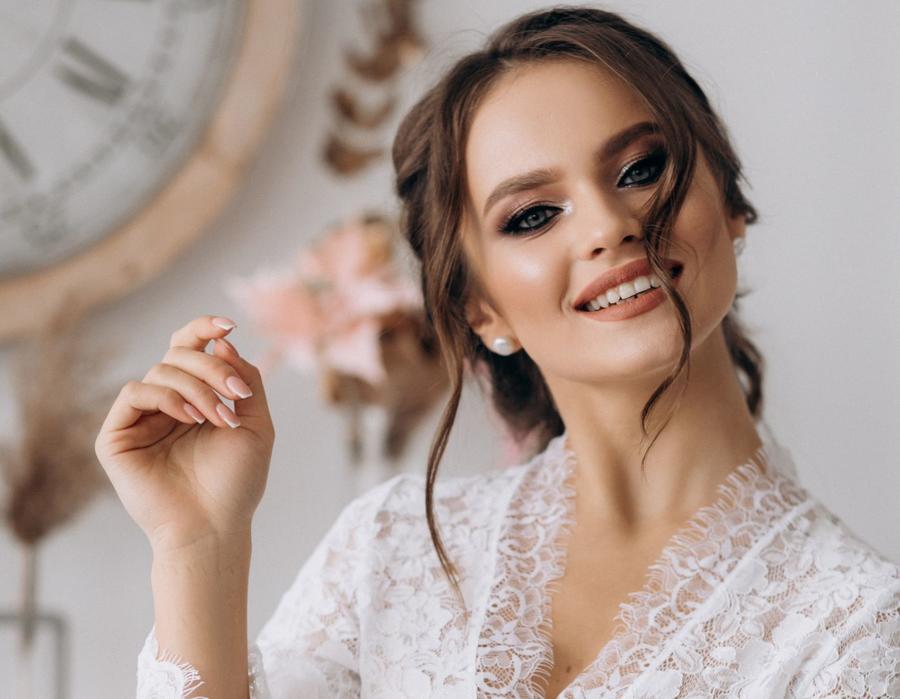 ستايلات مكياج بألوان موحدة 