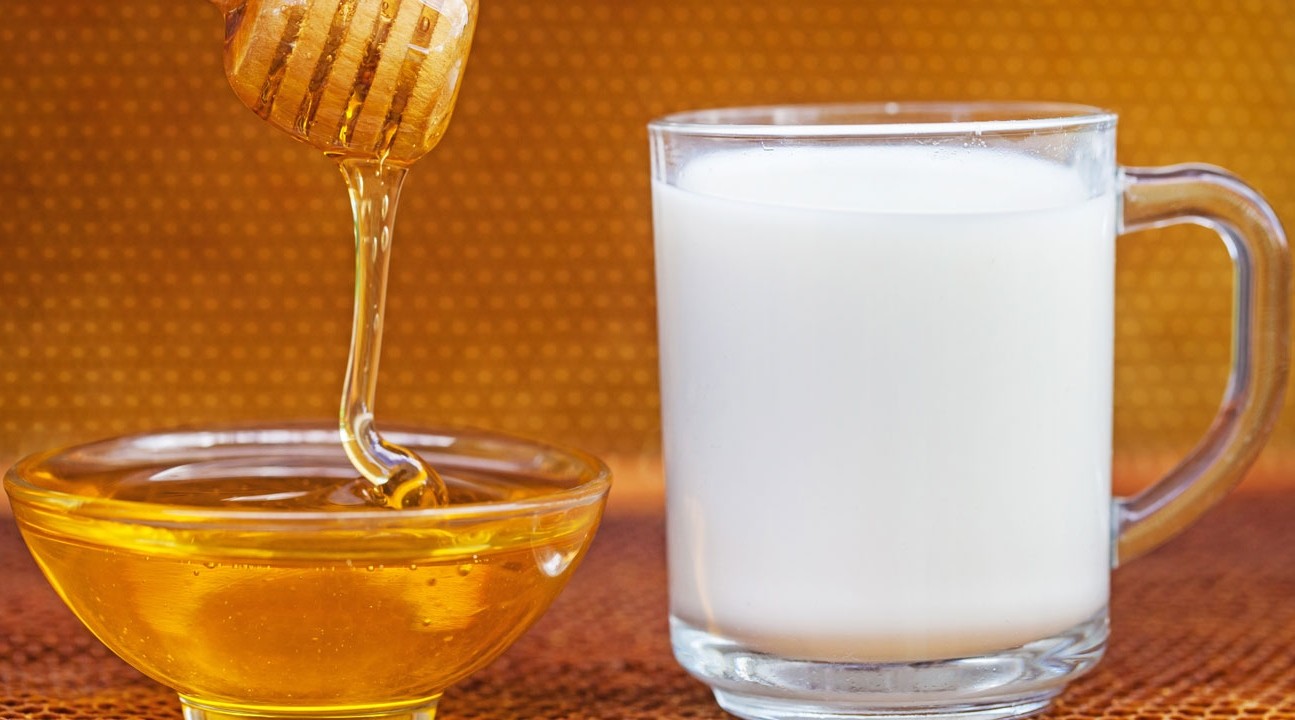 خلطات طبيعية للعناية بالبشرة