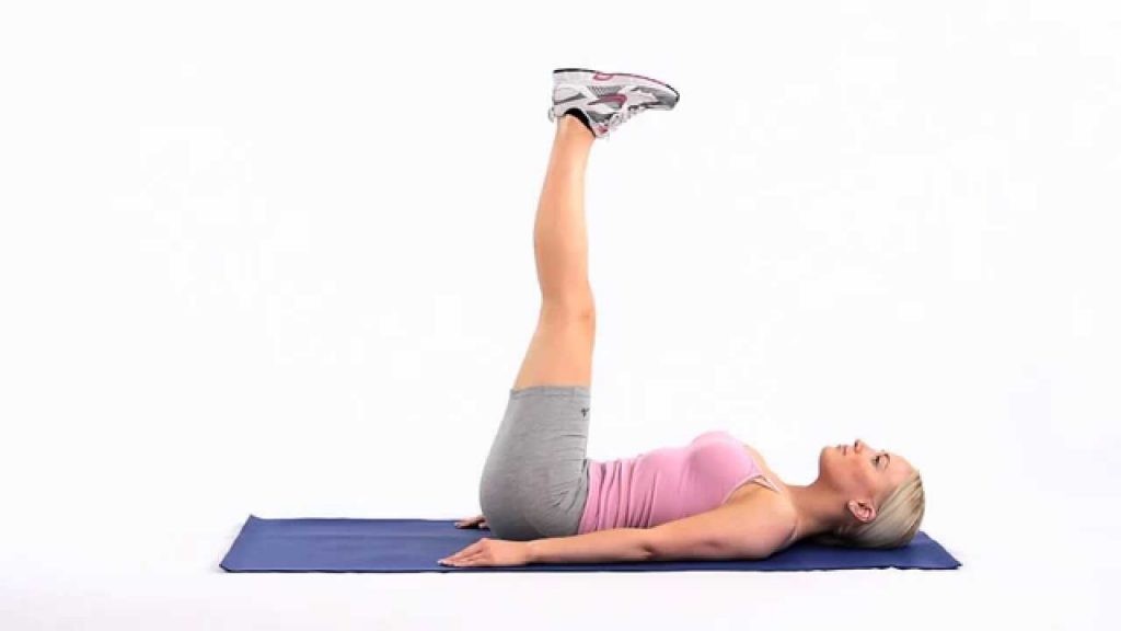 تمارين رياضية بسيطة وفعالة للحصول على بطن مسطح خلال شهر واحد فقط