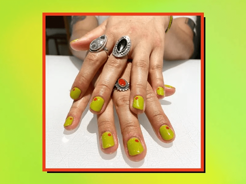 6 إطلالات لفن الأظافر 