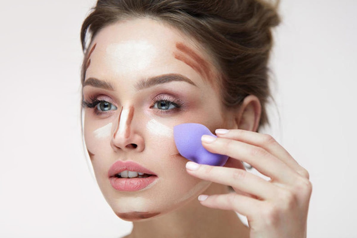 طريقة تكبير الخدوج بالمكياج