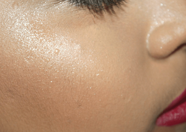 مكياج بشرة متوهجة