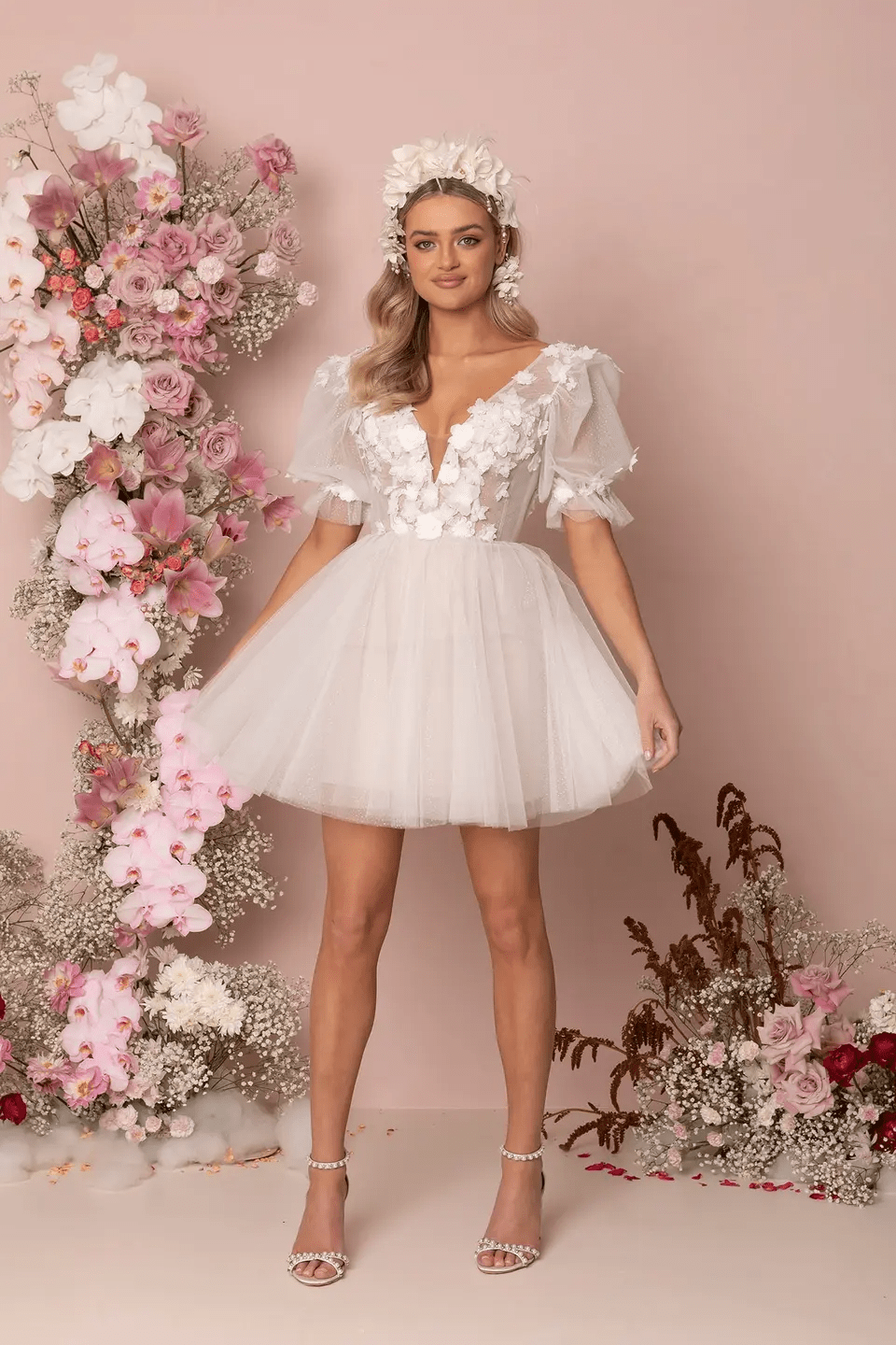 صور فساتين زفاف قصيرة 