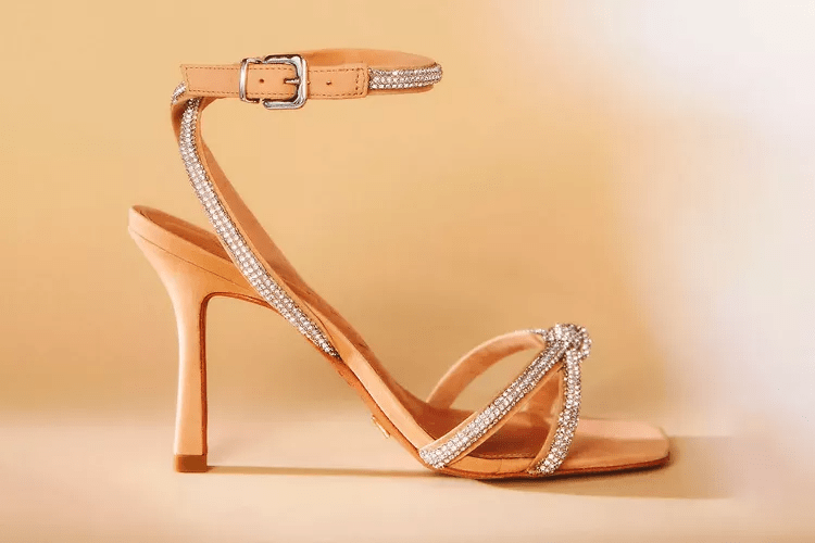 تصاميم أحذية زفاف نيود 