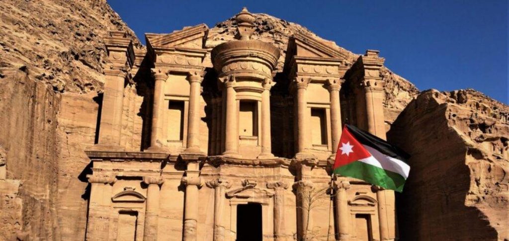شهر العسل في الأردن : بوابة لرومانسية لا تُنسى
