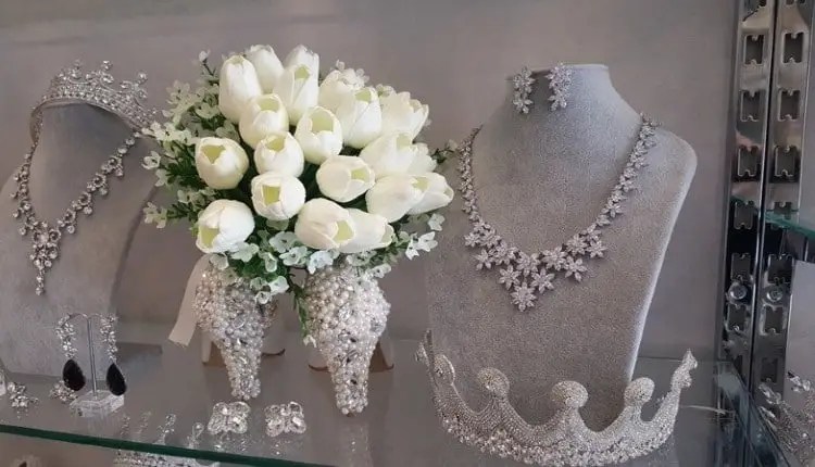 خطوات أساسية لإطلالة زفاف