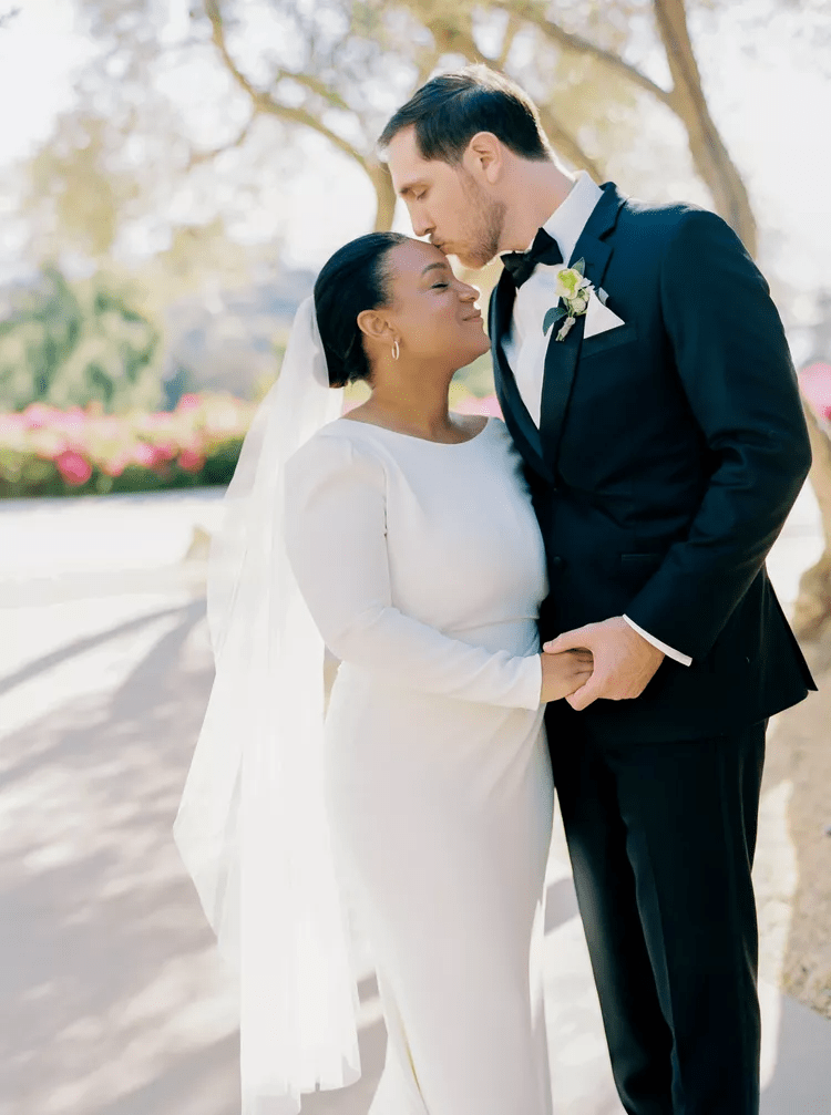 تسريحات زفاف طبقيها لوحدك