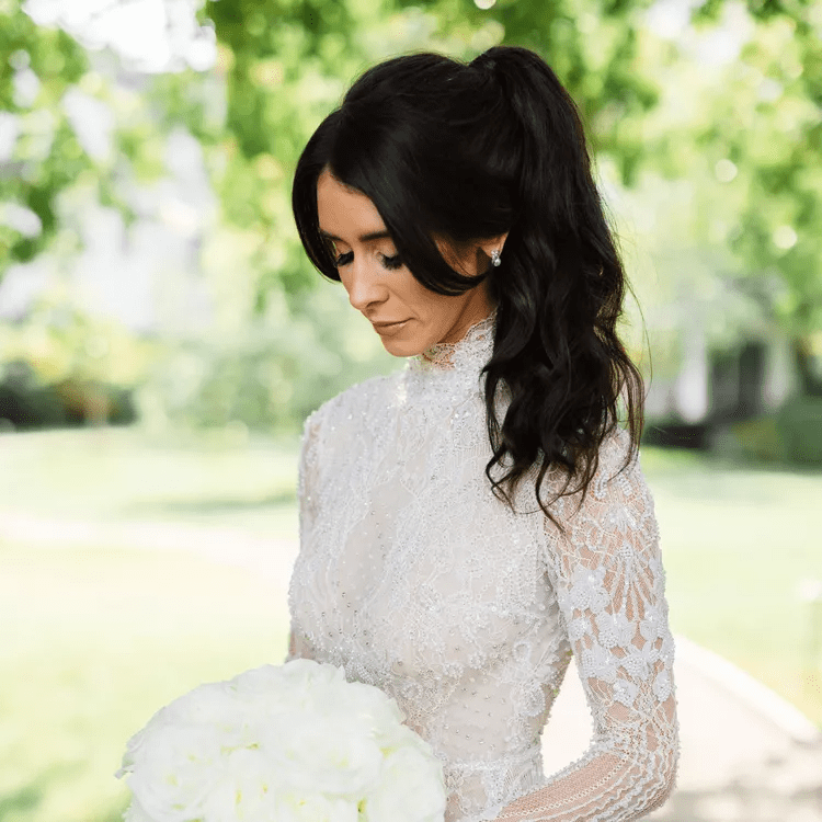 تسريحات زفاف طبقيها لوحدك في المنزل